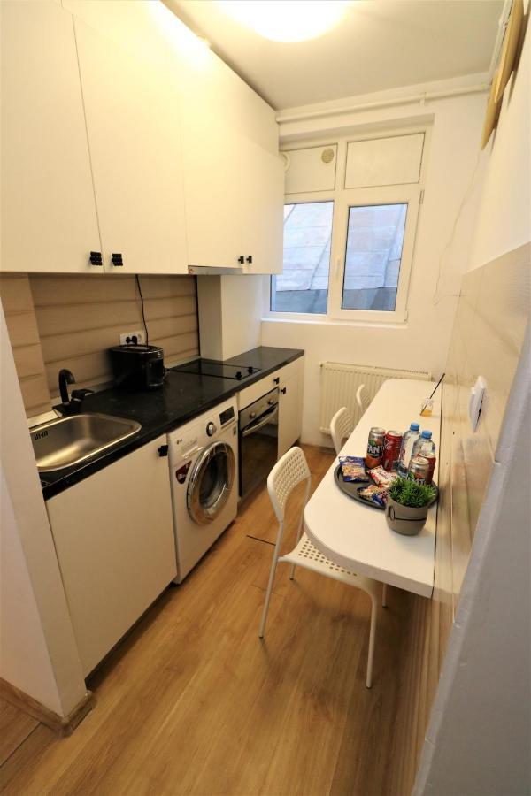 בוקרשט Cozy Old Town Apartment - Free Minibar מראה חיצוני תמונה